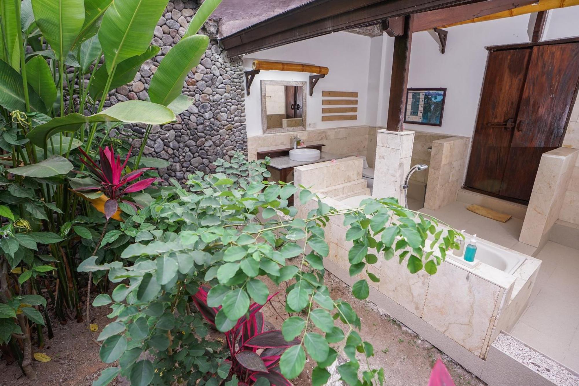Rinjani Holiday park 3*